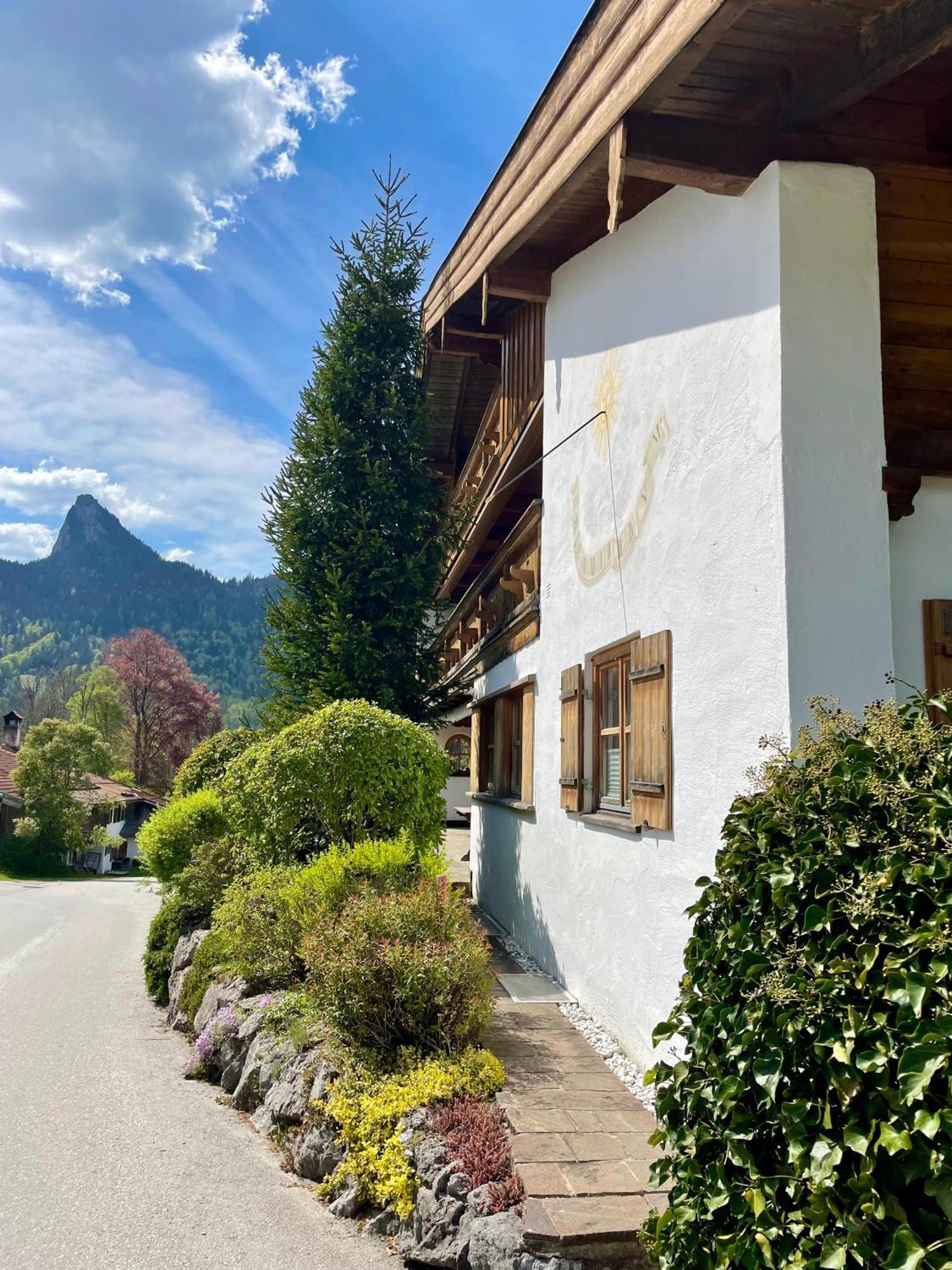 Haus Lesch - Stilvolle Appartements Mit Tollem Bergblick In Kreuth Am Tegernsee Exterior photo